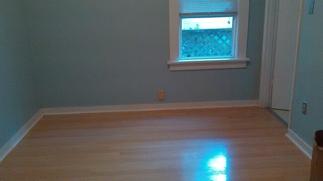 sala de estar - 1627 14th Ave