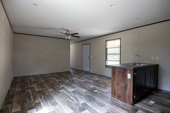 Building Photo - 10002 Sweetgum Ln