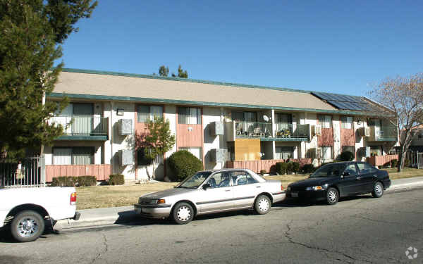 Foto del edificio - Antelope Valley Apartments