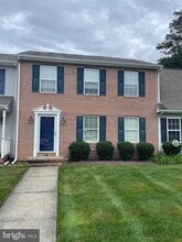 Building Photo - 1011 Zircon Ct