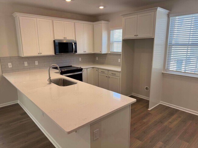 Foto del edificio - 4 Bedroom Home at Bailey's Cove on Hilton Head Island | Small footprint. Big island life.