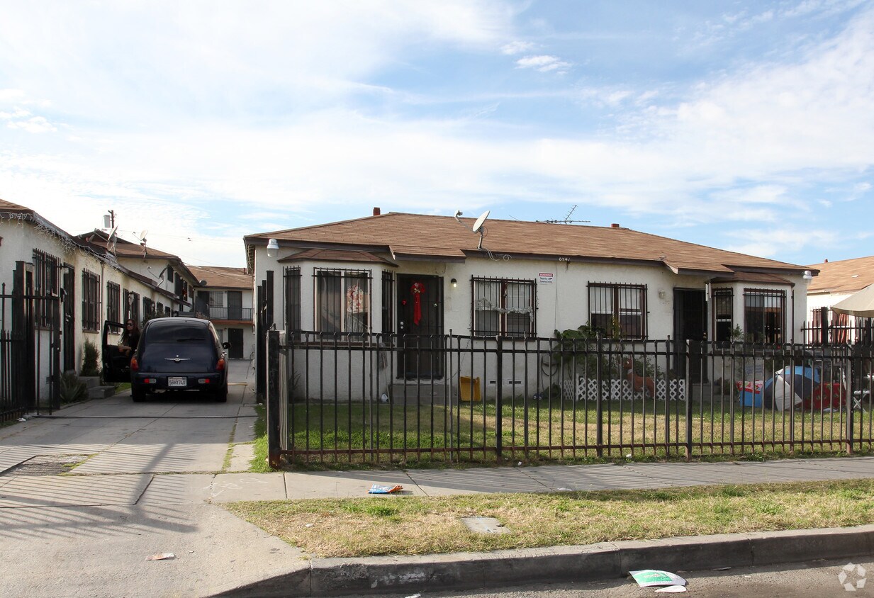 Building Photo - 8941 McNerney Ave