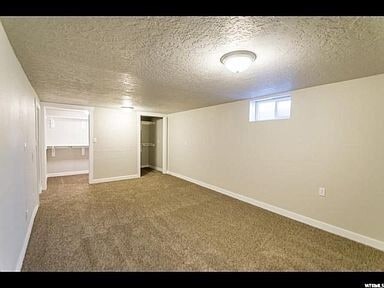 Building Photo - 1422 S 720 E