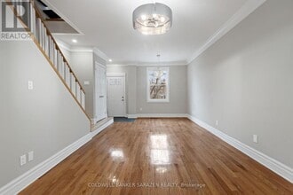Building Photo - 447 Green Ave