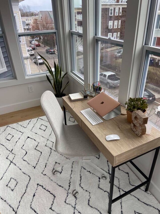 Sunroom/Office - 112 King St