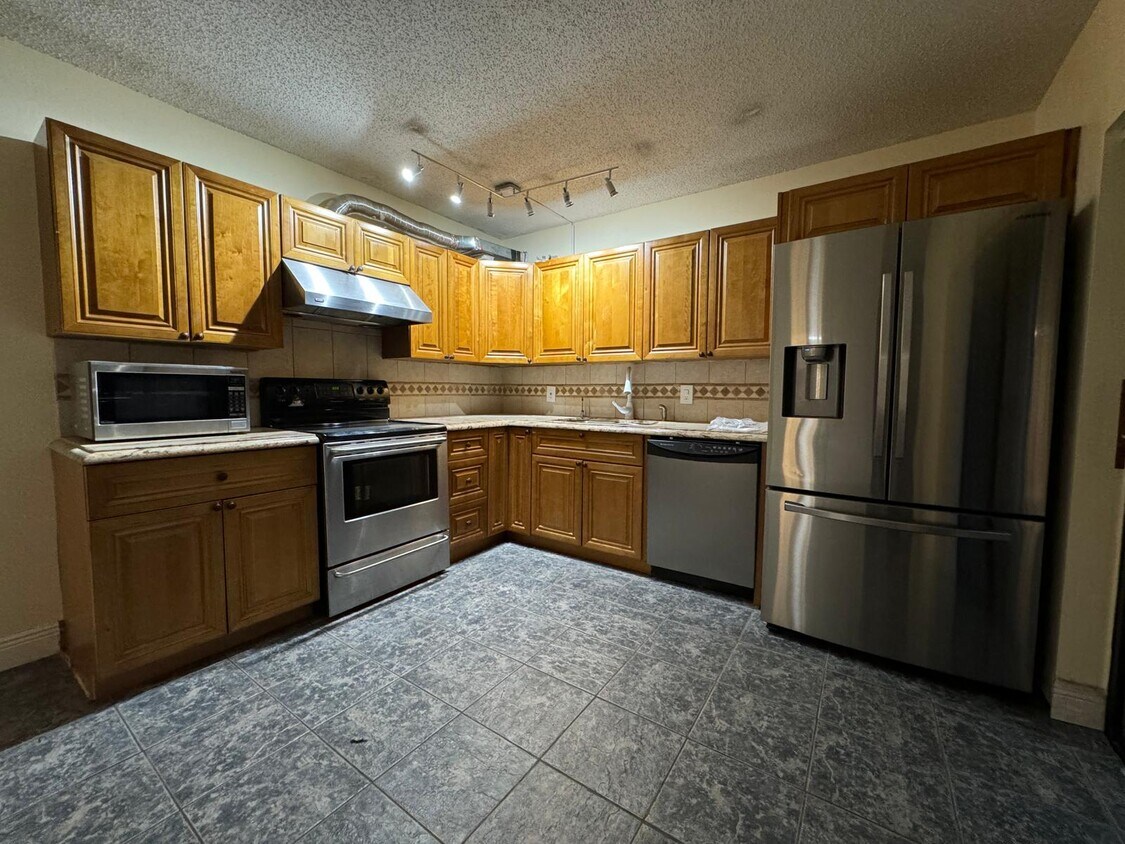 Foto principal - 2311 23rd Ln