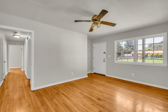 Foto del edificio - 706 Cypress St