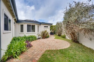 Building Photo - 24261 Cortes Dr