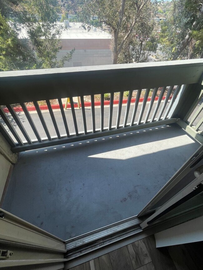 Foto del edificio - Completely Remodeled 3 Bedroom in San Diego!! Water/Trash Included