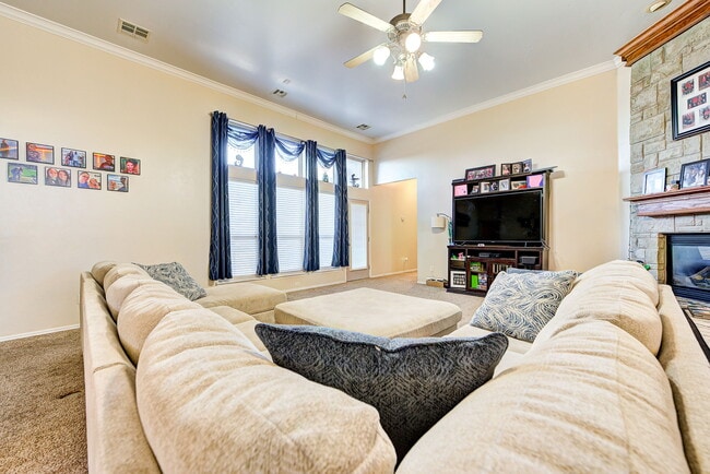 Building Photo - 3804 Lorings Rd