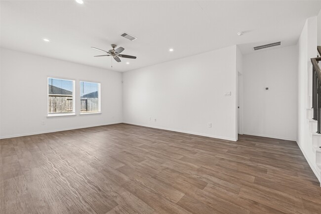 Building Photo - 7427 Audubon Russet Dr