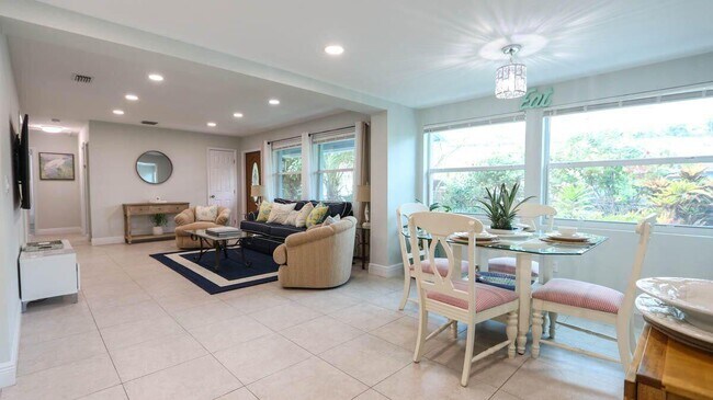 Foto del edificio - 2520 Ridgeway Ave