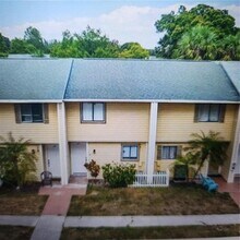 Building Photo - 22630 Gage Loop