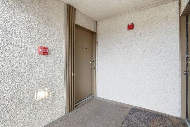 Foto del edificio - 3106 E 27th Ave