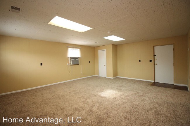 Building Photo - 4800 1/2 Fury Way