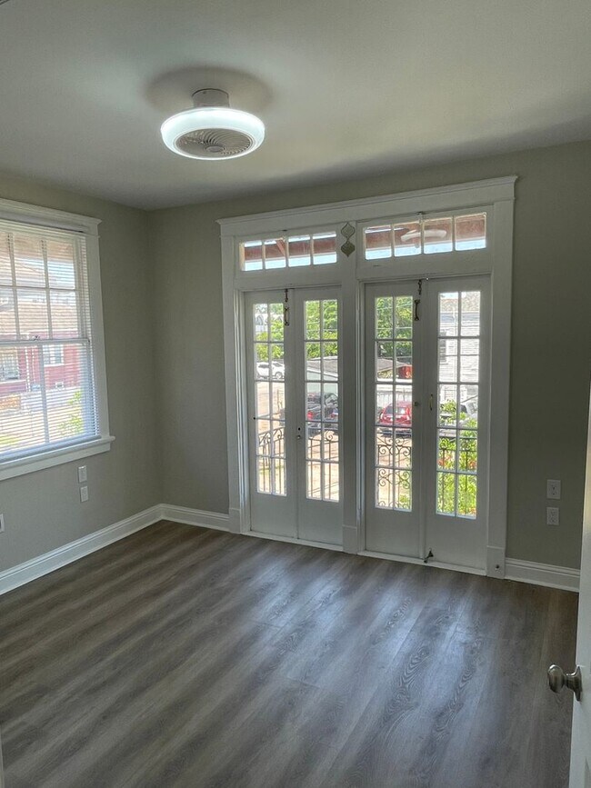Building Photo - 1BD/1BA Midcity Apt Off Carrollton Ave