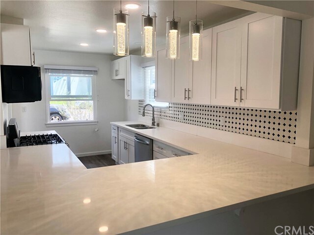 Building Photo - 3633 W 182nd St