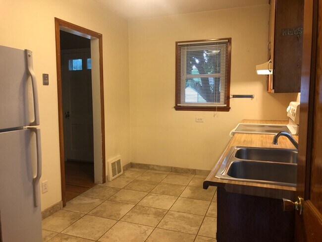 Building Photo - Two Bedroom Home in NW Rochester MN
