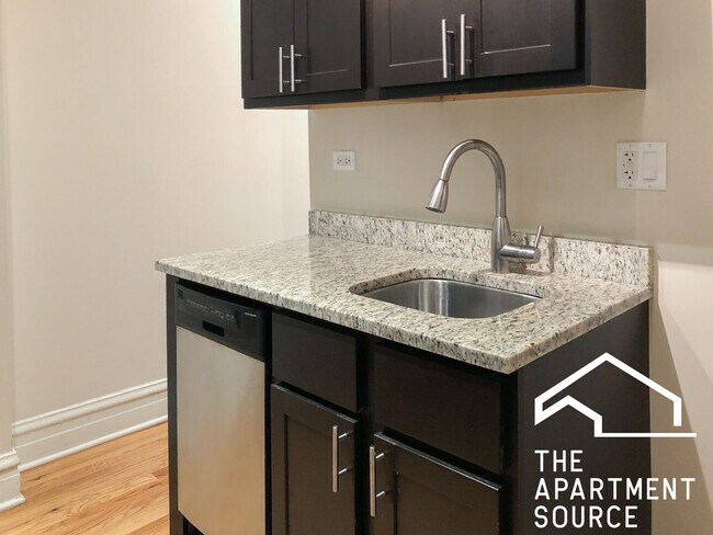 Foto del edificio - 2177 W Giddings St