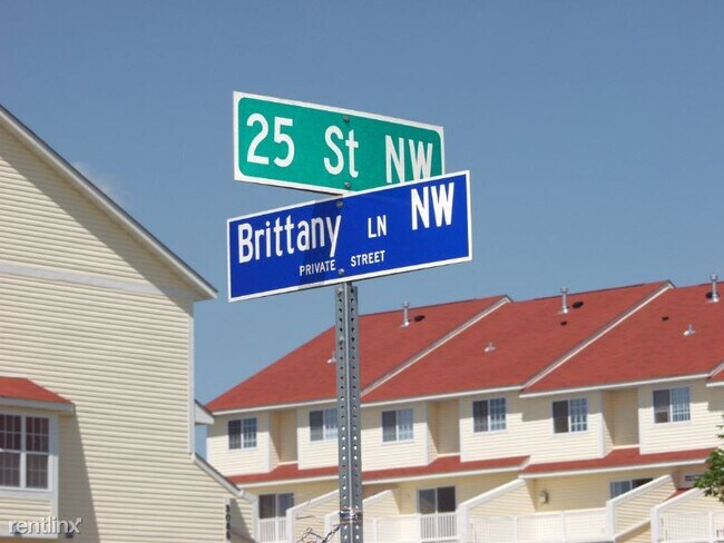 Foto del edificio - 3083 25th St NW