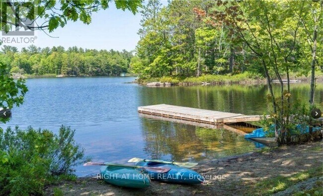 Photo du bâtiment - 1190 S Morrison Lake Rd