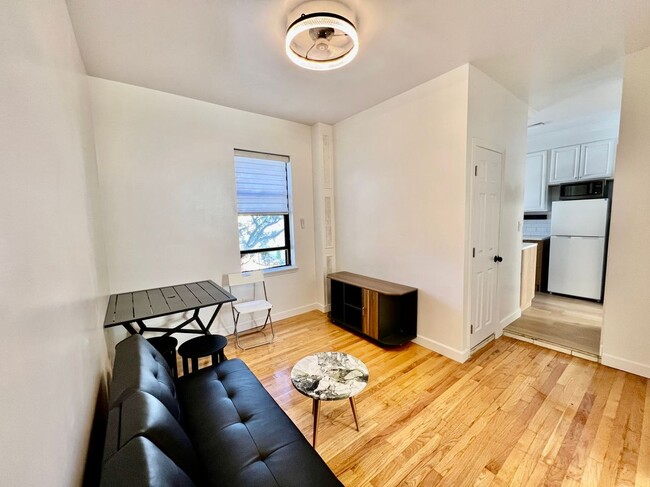 Building Photo - 21-37 33rd Street, 3E