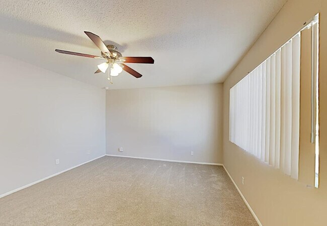 Building Photo - 3427 W Rosewood Ave, Phoenix, AZ 85029