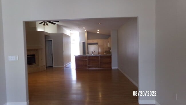 Building Photo - SOUTHWEST GATED COMMUNITY SINGLE STORY HOME