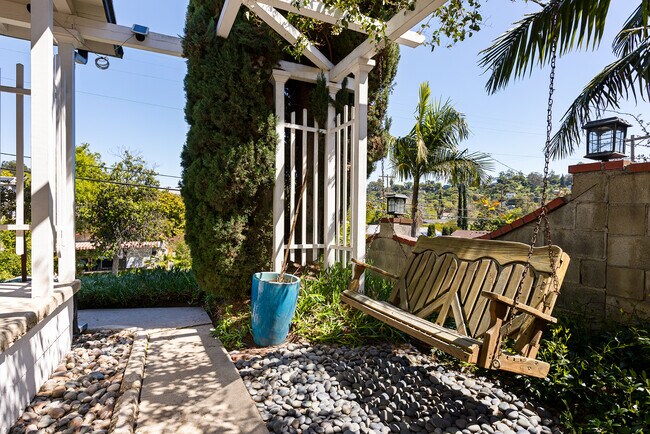 Foto del edificio - 4841 Avoca St