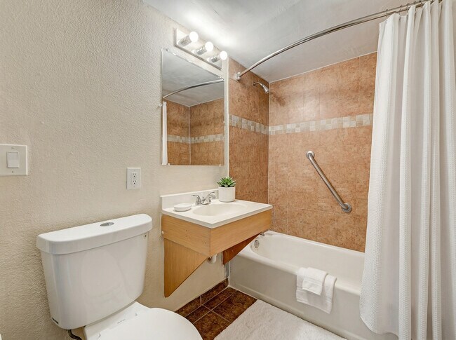Foto del edificio - On The Boulevard Suites