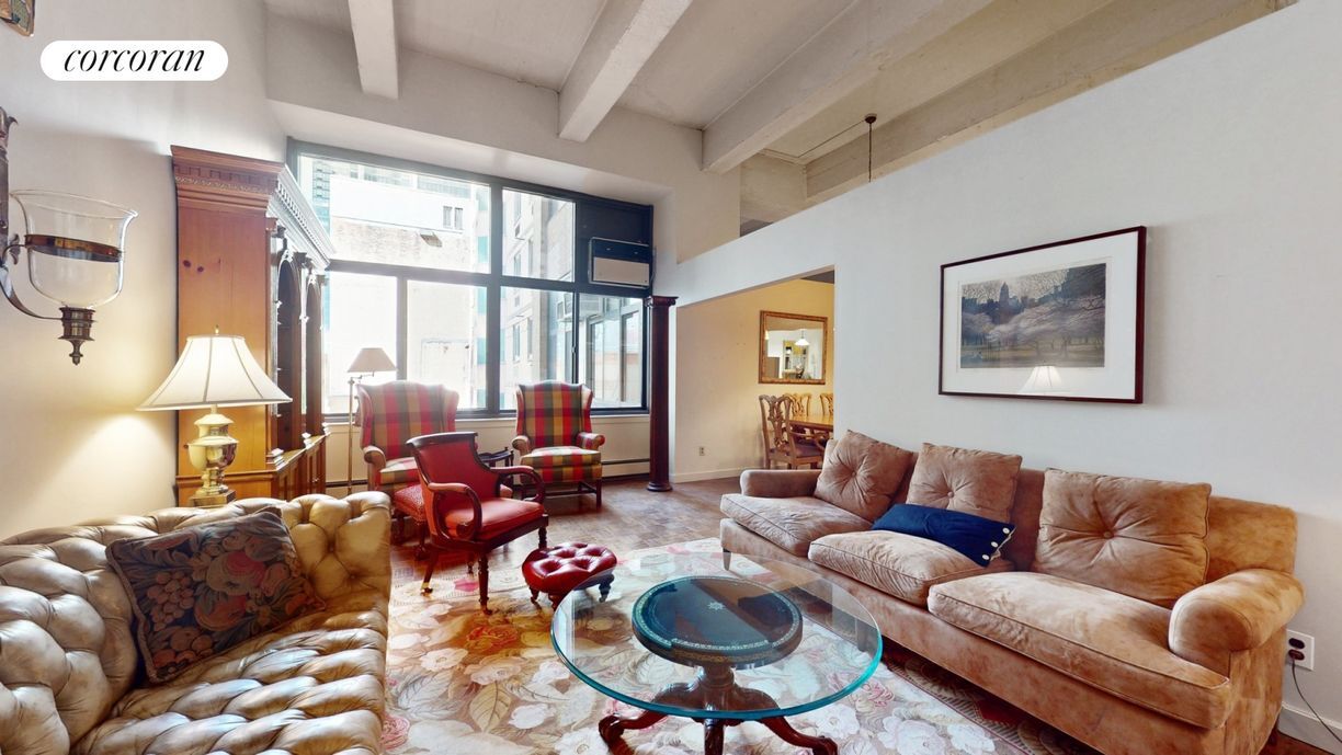 Foto principal - 529 W 42nd St