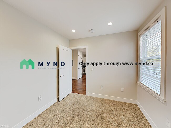 Building Photo - 1 br, 1 bath  - 1325 18th St Apt 208 Apt 208