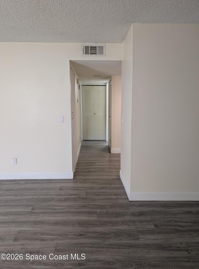 Foto del edificio - 1680 Sunny Brook Ln