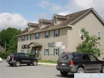 Building Photo - 605 Route 295