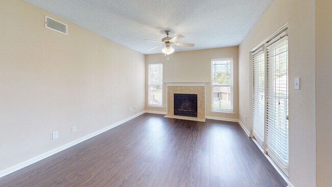 Interior Photo - Wellington Place at Olde Town
