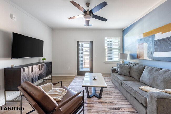 Foto del edificio - 185 Ashford Cir