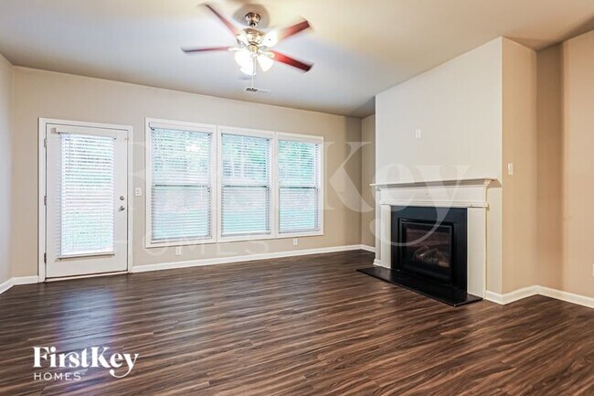 Building Photo - 3172 Baylor Cir
