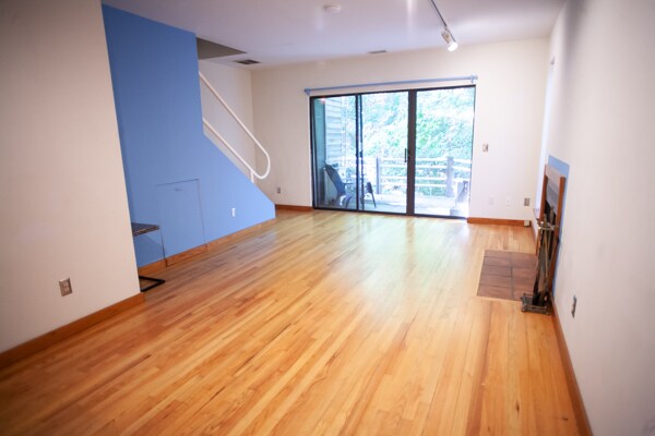Foto del edificio - Townhome on Longview