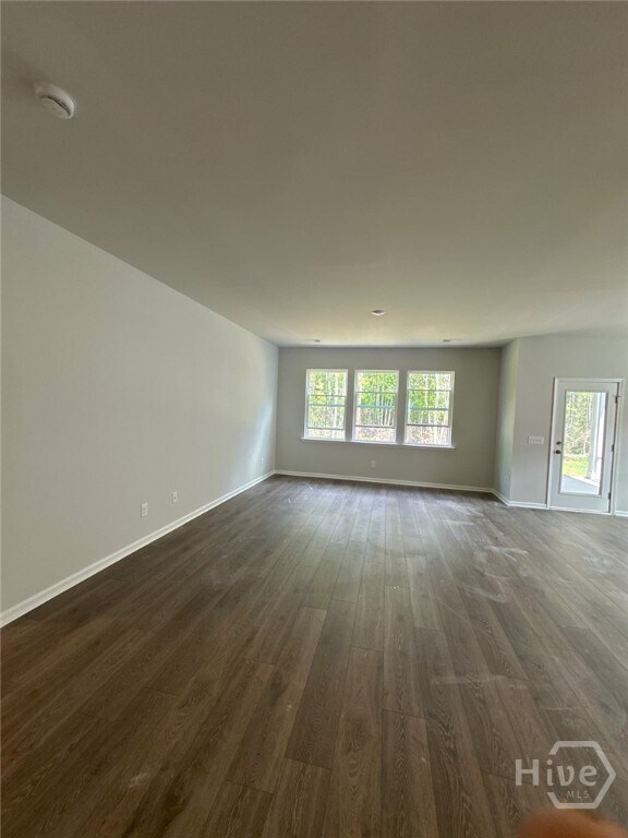 Foto del edificio - 134 Binscombe Ln