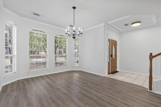 Building Photo - 11217 Jockey Bluff Dr