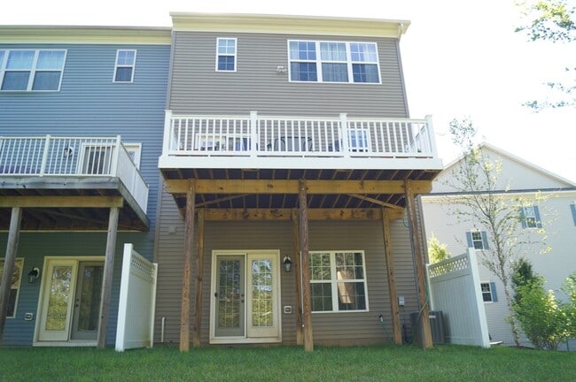Building Photo - 9334 Rock Ripple Ln