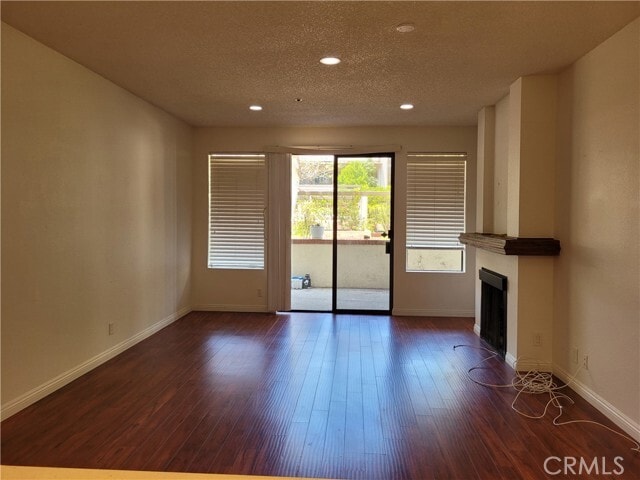 Building Photo - 2563 Plaza del Amo Plz