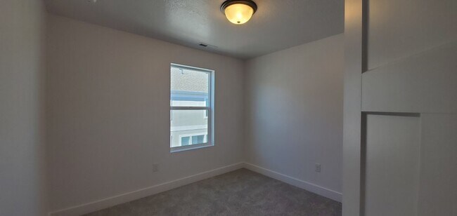 Building Photo - 3841 Mossmorran Ln
