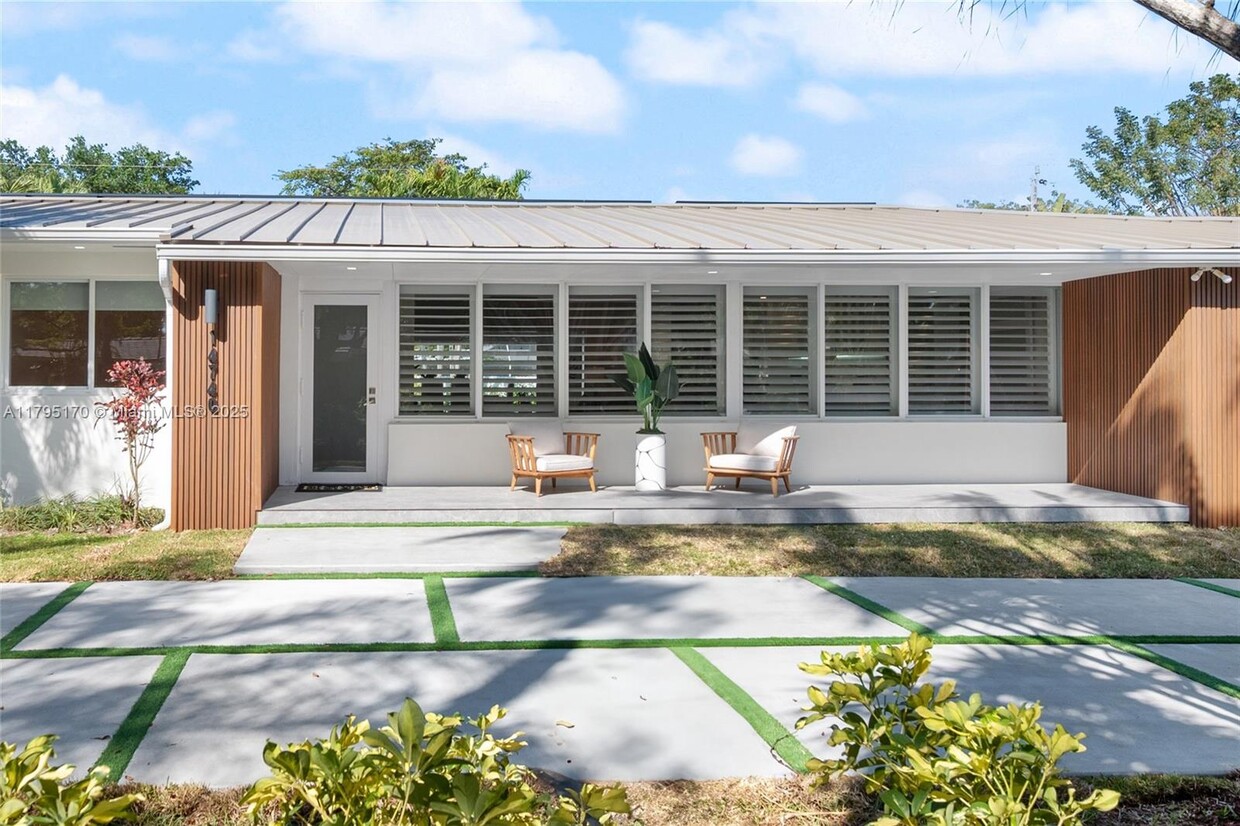 Primary Photo - 14740 SW 83rd Pl