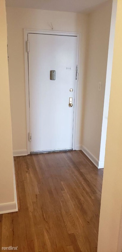 Primary Photo - 2 br, 1 bath Apartment - 388 Avenue X 4