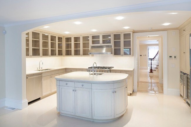 Foto del edificio - 9 E 94th St