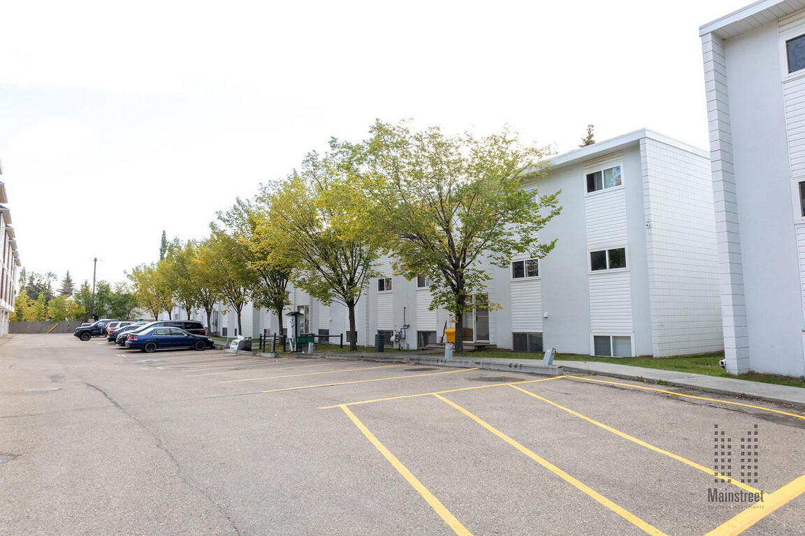 Building Photo - Youngstown Townhomes and Apartments