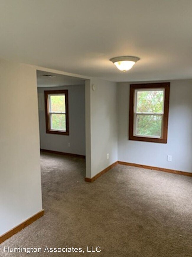 Building Photo - 2 br, 1 bath House - 111 Whitall Ave