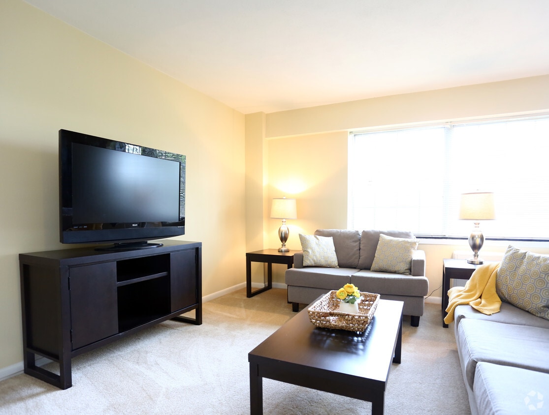 Rosemont Plaza Apartments Bryn Mawr, PA