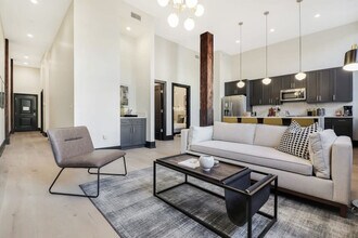 Building Photo - 1148 S Peters St